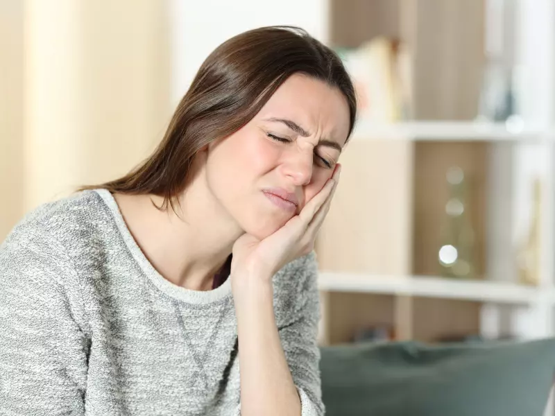 TMJ Dysfunction Treatment Near Me in Phoenix, AZ. Jaw Pain Caused by TMJ Dysfunction.